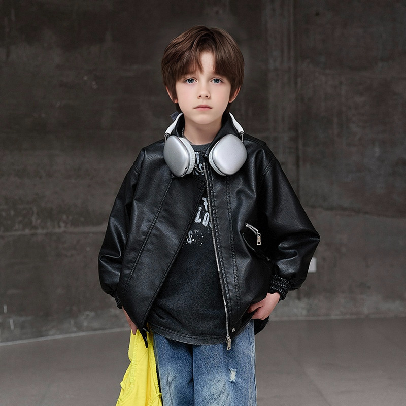 Boys Dark Green Waterproof Win - огляд і ціна Streetwear Brand Logos